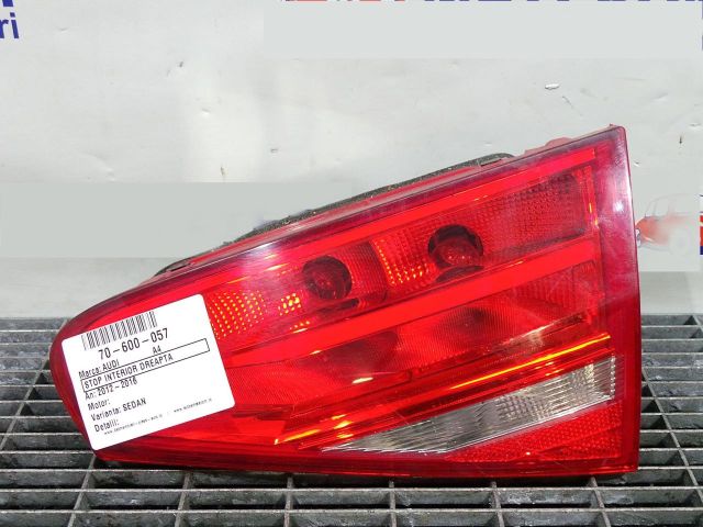 bontott AUDI A4 B8 Jobb Belső Hátsó Lámpa