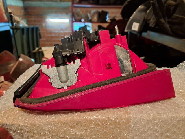 bontott AUDI A4 B8 Jobb Belső Hátsó Lámpa