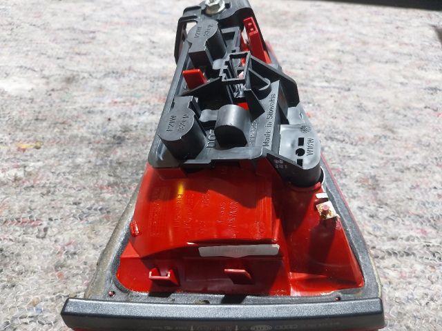 bontott AUDI A4 B8 Jobb Belső Hátsó Lámpa