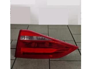 bontott AUDI A4 B8 Jobb Belső Hátsó Lámpa