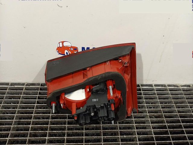 bontott AUDI A4 B8 Jobb Belső Hátsó Lámpa