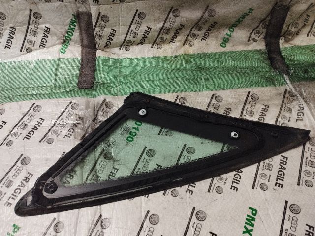 bontott AUDI A4 B8 Jobb C Oszlop Oldalablak Üveg