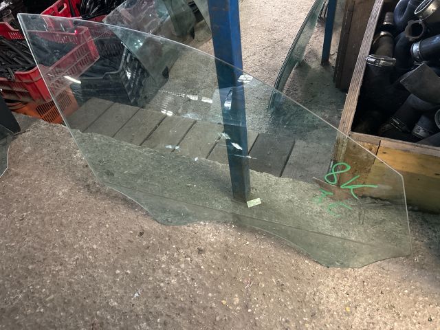 bontott AUDI A4 B8 Jobb első Ablak