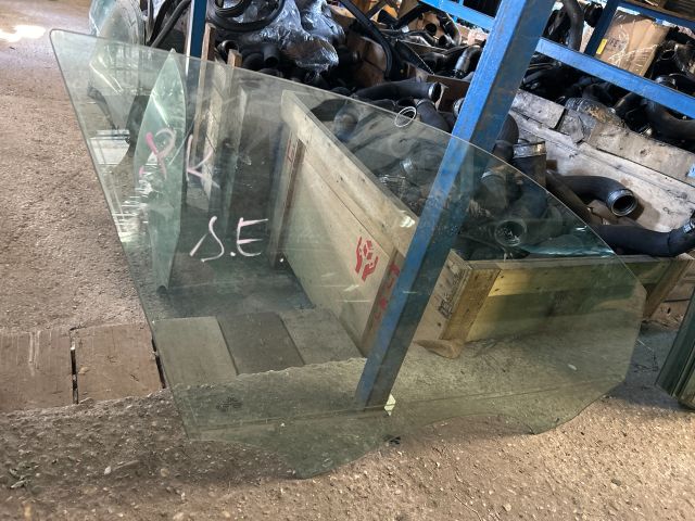 bontott AUDI A4 B8 Jobb első Ablak