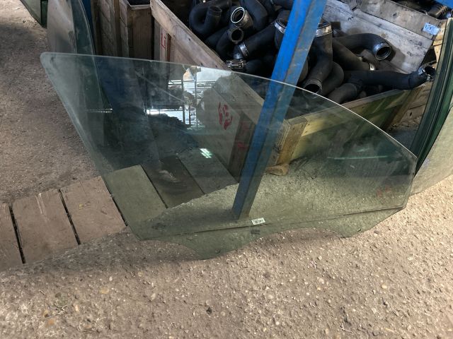 bontott AUDI A4 B8 Jobb első Ablak