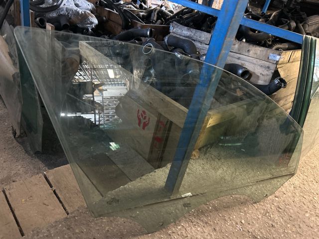 bontott AUDI A4 B8 Jobb első Ablak