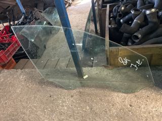 bontott AUDI A4 B8 Jobb első Ablak