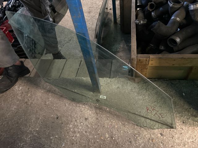 bontott AUDI A4 B8 Jobb első Ablak