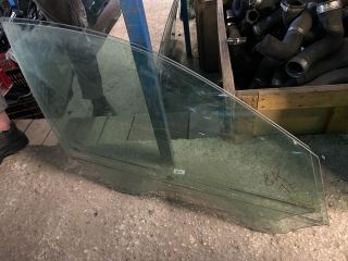 bontott AUDI A4 B8 Jobb első Ablak