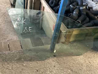 bontott AUDI A4 B8 Jobb első Ablak