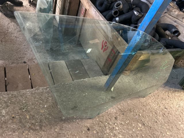 bontott AUDI A4 B8 Jobb első Ablak