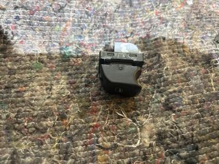 bontott AUDI A4 B8 Jobb első Ablakemelő Kapcsoló