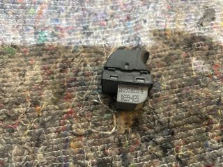 bontott AUDI A4 B8 Jobb első Ablakemelő Kapcsoló