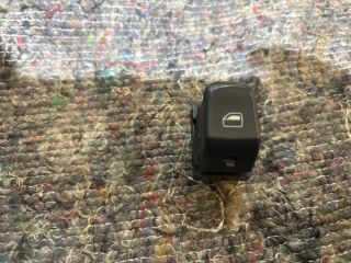 bontott AUDI A4 B8 Jobb első Ablakemelő Kapcsoló