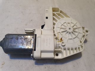 bontott AUDI A4 B8 Jobb első Ablakemelő Motor