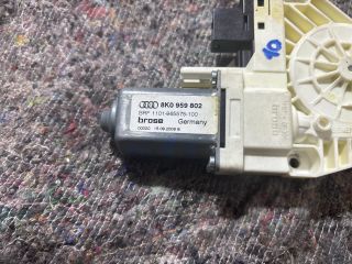 bontott AUDI A4 B8 Jobb első Ablakemelő Motor