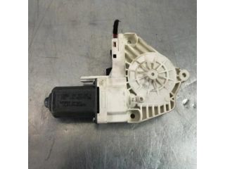 bontott AUDI A4 B8 Jobb első Ablakemelő Motor