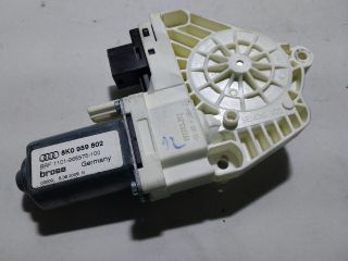 bontott AUDI A4 B8 Jobb első Ablakemelő Motor