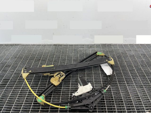 bontott AUDI A4 B8 Jobb első Ablakemelő Szerkezet (Elektromos)