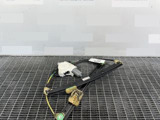 bontott AUDI A4 B8 Jobb első Ablakemelő Szerkezet (Elektromos)