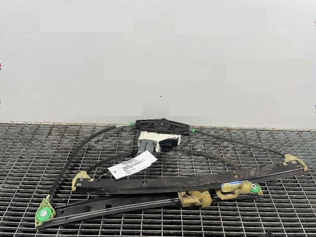 bontott AUDI A4 B8 Jobb első Ablakemelő Szerkezet (Elektromos)