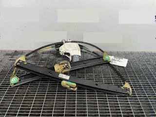 bontott AUDI A4 B8 Jobb első Ablakemelő Szerkezet (Elektromos)