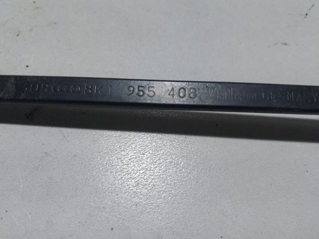 bontott AUDI A4 B8 Jobb első Ablaktörlő Kar