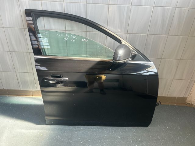 bontott AUDI A4 B8 Jobb első Ajtó Kárpit