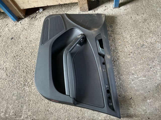 bontott AUDI A4 B8 Jobb első Ajtó Kárpit