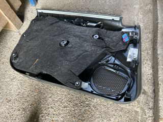 bontott AUDI A4 B8 Jobb első Ajtó Kárpit