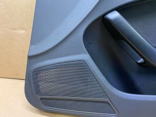 bontott AUDI A4 B8 Jobb első Ajtó Kárpit