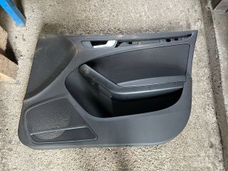 bontott AUDI A4 B8 Jobb első Ajtó Kárpit