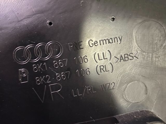 bontott AUDI A4 B8 Jobb első Ajtó Kárpit