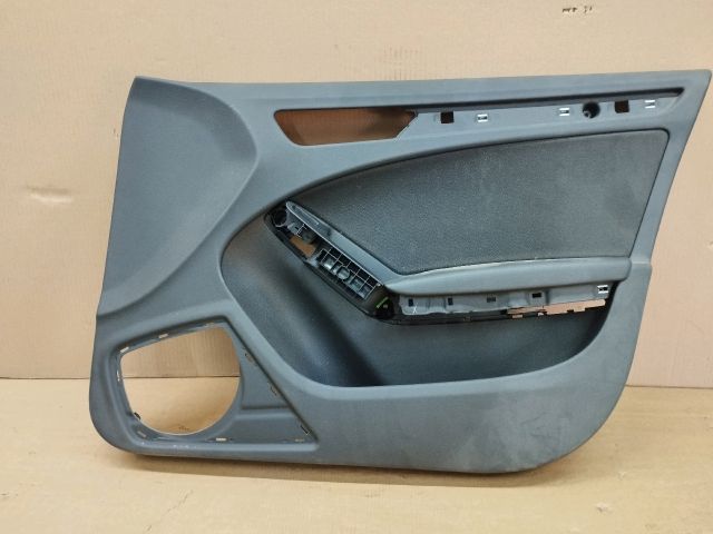 bontott AUDI A4 B8 Jobb első Ajtó Kárpit