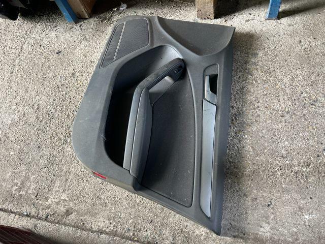 bontott AUDI A4 B8 Jobb első Ajtó Kárpit