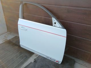 bontott AUDI A4 B8 Jobb első Ajtó (Részeivel)