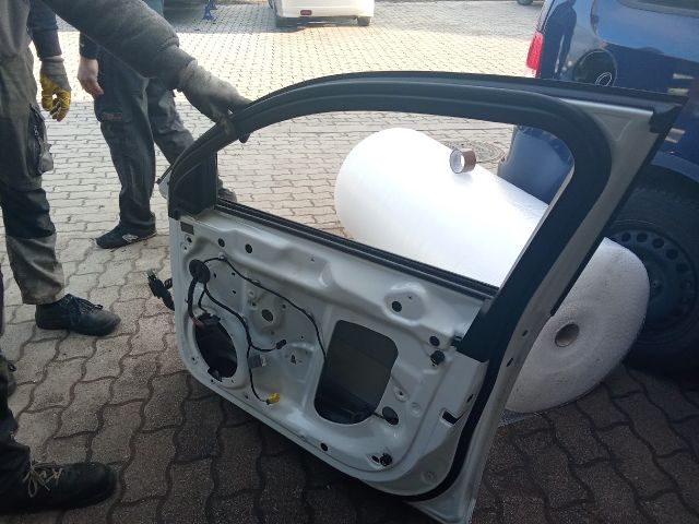 bontott AUDI A4 B8 Jobb első Ajtó (Üres lemez)