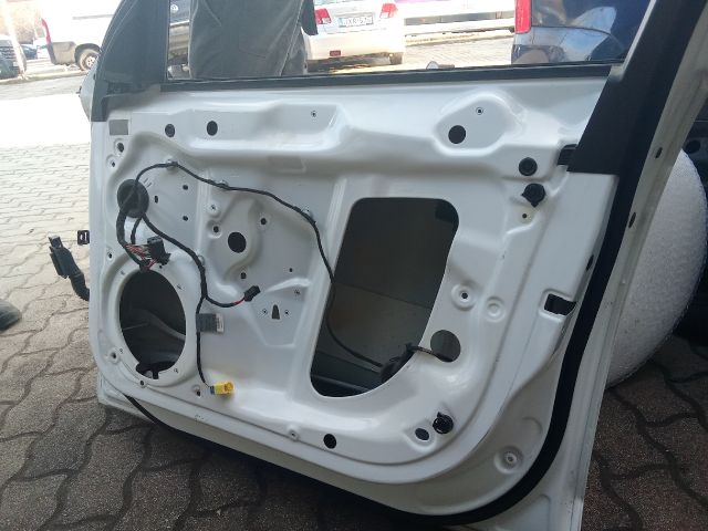 bontott AUDI A4 B8 Jobb első Ajtó (Üres lemez)