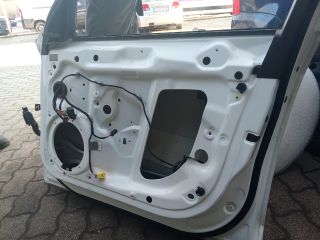 bontott AUDI A4 B8 Jobb első Ajtó (Üres lemez)