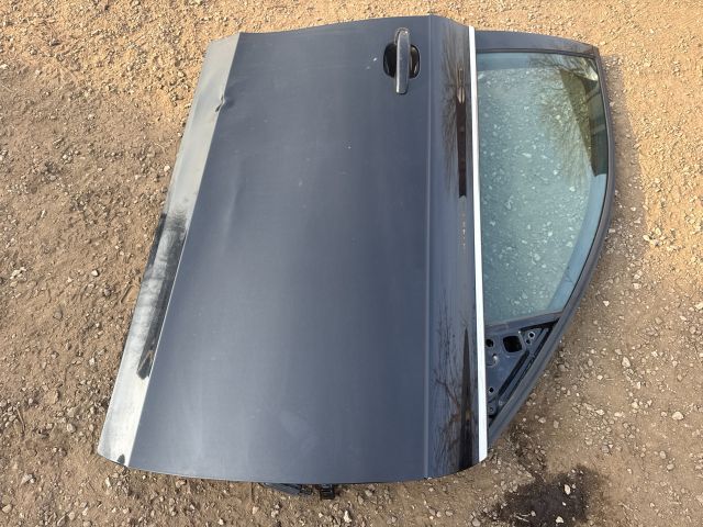 bontott AUDI A4 B8 Jobb első Ajtó (Üres lemez)