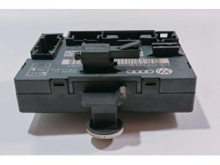 bontott AUDI A4 B8 Jobb első Ajtó Vezérlőegység