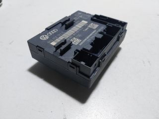 bontott AUDI A4 B8 Jobb első Ajtó Vezérlőegység