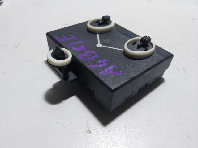 bontott AUDI A4 B8 Jobb első Ajtó Vezérlőegység