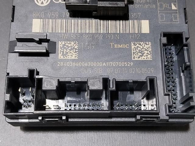 bontott AUDI A4 B8 Jobb első Ajtó Vezérlőegység