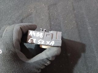 bontott AUDI A4 B8 Jobb első Ajtó Vezérlőegység