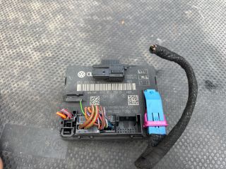 bontott AUDI A4 B8 Jobb első Ajtó Vezérlőegység