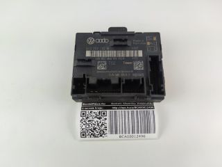 bontott AUDI A4 B8 Jobb első Ajtó Vezérlőegység