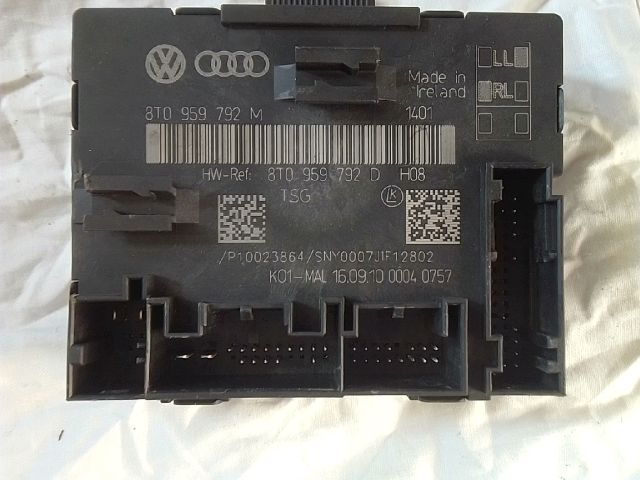 bontott AUDI A4 B8 Jobb első Ajtó Vezérlőegység