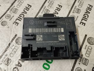 bontott AUDI A4 B8 Jobb első Ajtó Vezérlőegység