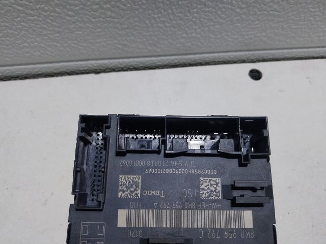 bontott AUDI A4 B8 Jobb első Ajtó Vezérlőegység